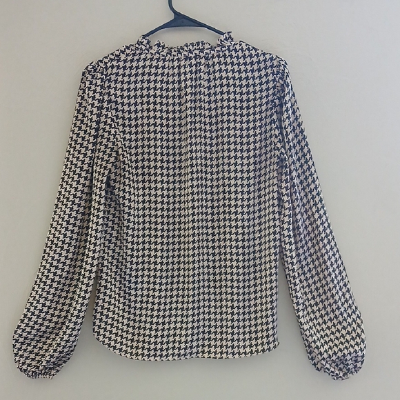 Elegant Houndstooth Blouse in Black and Cream Sz S/P - Picture 5 of 8